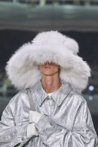 Look 117